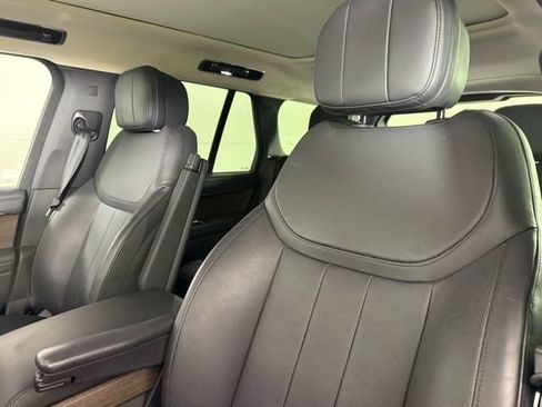 Used 2023 Land Rover Range Rover SE image 5