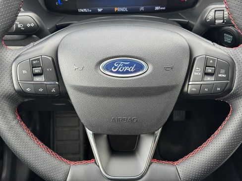 Used 2025 Ford Escape ST-Line Select AWD/4WD image 14