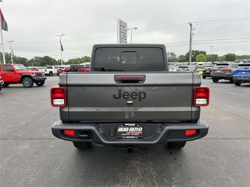 New 2025 Jeep Gladiator Sport image 6