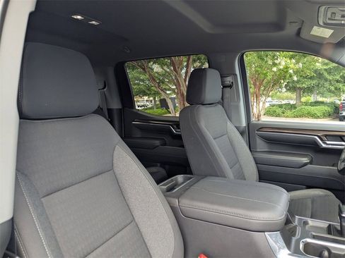 Used 2024 Chevrolet Silverado 1500 LT Trail Boss image 21