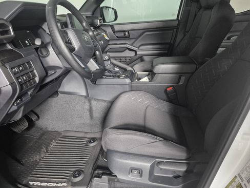 New 2026 Toyota Tacoma SR5 image 18