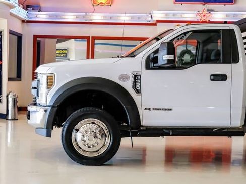 Used 2018 Ford F550 2WD Regular Cab Super Duty image 10