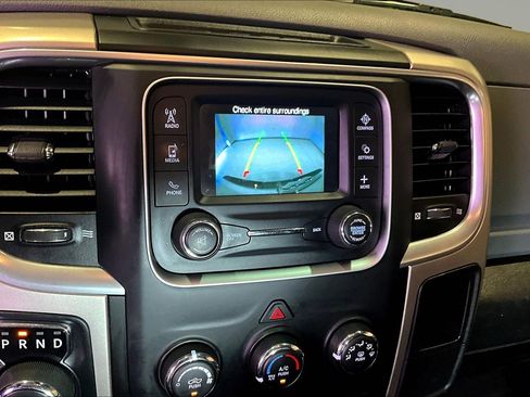 Used 2020 RAM 1500 Classic SLT AWD/4WD image 15