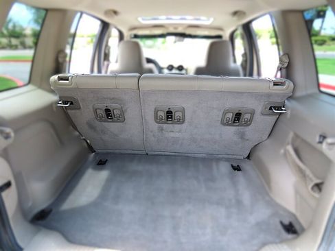 Used 2006 Jeep Liberty Sport AWD/4WD image 30