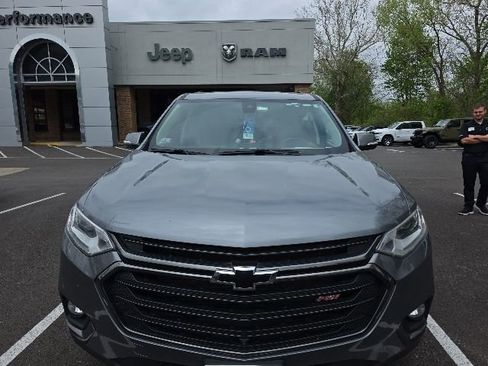 Used 2020 Chevrolet Traverse RS AWD/4WD image 2