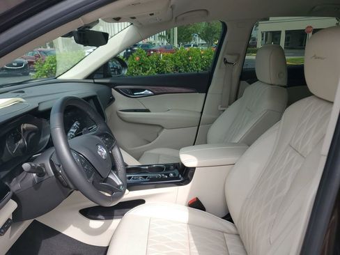 Used 2021 Buick Envision Avenir w/ Technology Package II FWD image 21