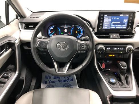 Used 2019 Toyota RAV4 Limited w/ Carpet Mat Package AWD/4WD image 15