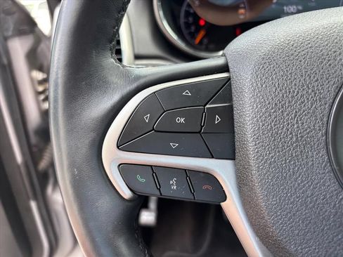Used 2018 Jeep Grand Cherokee Limited AWD/4WD image 16