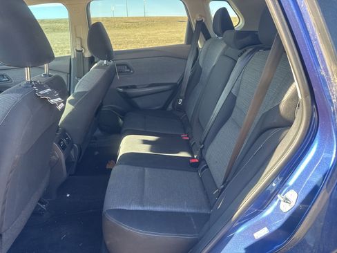 Used 2021 Nissan Rogue S image 8