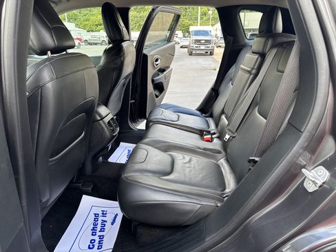 Used 2015 Jeep Cherokee Limited AWD/4WD image 26