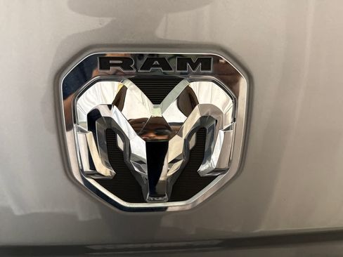 Used 2019 RAM 2500 Big Horn AWD/4WD image 17