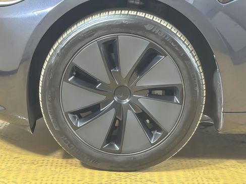 Used 2025 Tesla Model 3 Long Range RWD image 24