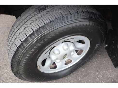 Used 2003 Ford F150 XL AWD/4WD image 11