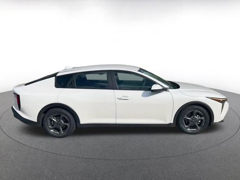 Used 2025 Kia K4 FWD image 16