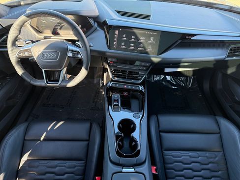 Used 2024 Audi e-tron GT Prestige w/ Prestige Package image 15