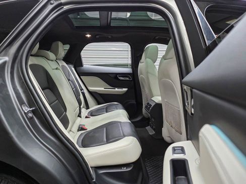 Used 2019 Jaguar F-PACE S AWD/4WD image 16