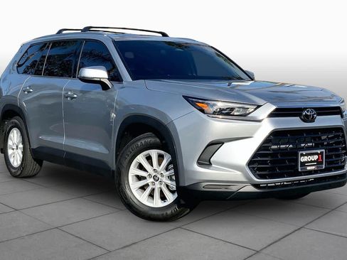 Certified 2026 Toyota Grand Highlander FWD image 2