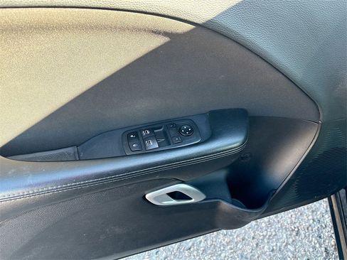 Used 2021 Dodge Challenger SXT image 17