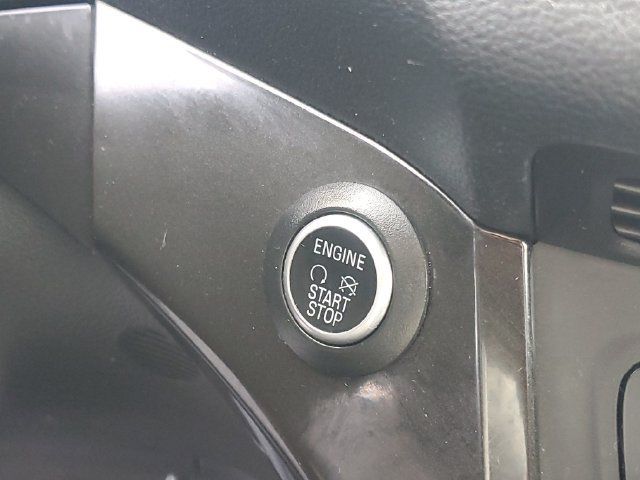 Used 2019 Ford Escape Titanium AWD/4WD image 25