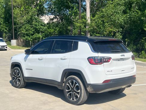 Used 2022 Jeep Compass Limited AWD/4WD image 8