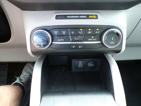 Used 2024 Ford Escape Active image 23