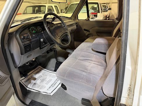Used 1997 Ford F250 4x4 Regular Cab Heavy Duty image 9