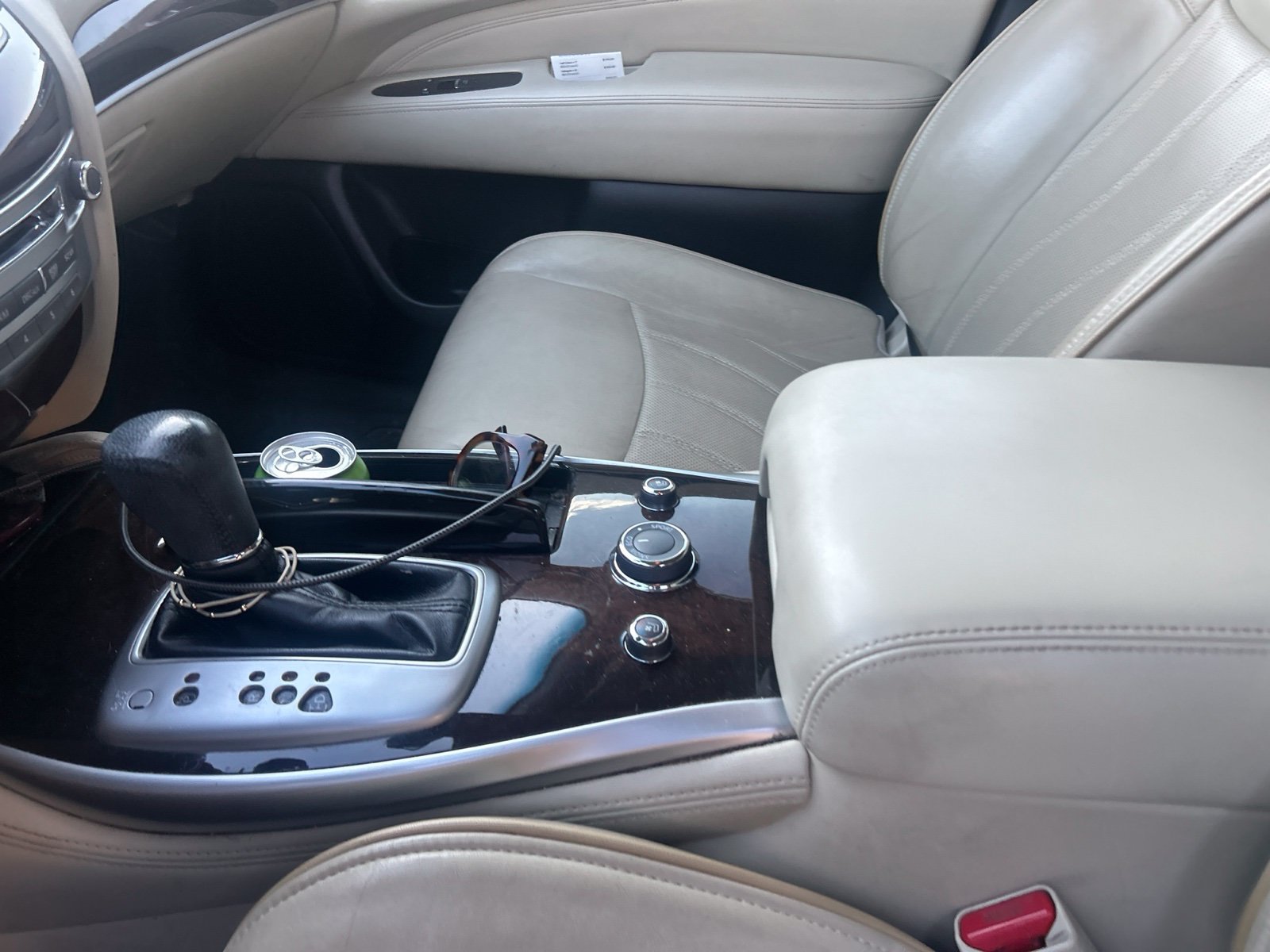 Used 2015 INFINITI QX60 FWD w/ Deluxe Touring Package image 16