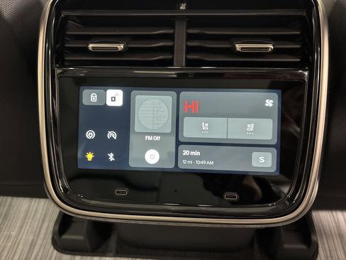 Used 2023 Rivian R1T Adventure image 28