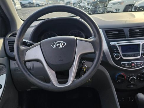 Used 2014 Hyundai Accent GLS image 13