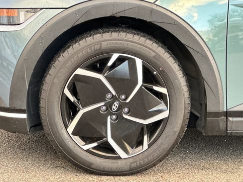 Certified 2024 Hyundai Ioniq 5 SEL image 31