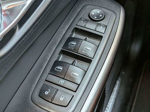 Used 2019 Jeep Cherokee Limited AWD/4WD image 27