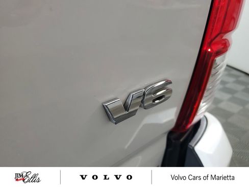 Used 2017 Toyota Tacoma TRD Sport w/ Premium & Technology Package AWD/4WD image 10