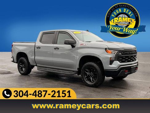 Used 2025 Chevrolet Silverado 1500 Custom Trail Boss w/ LPO, Dark Essentials Package image 1