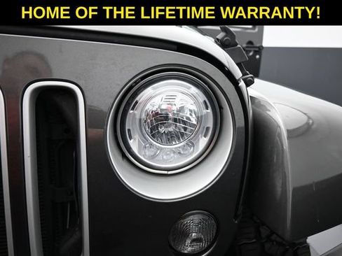 Used 2017 Jeep Wrangler Unlimited Sahara w/ Max Tow Package AWD/4WD image 48
