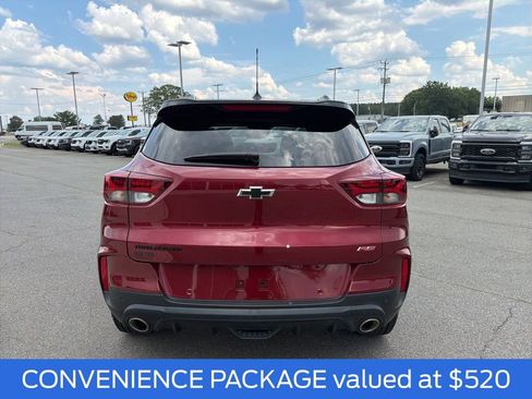 Used 2022 Chevrolet TrailBlazer RS w/ Sun and Liftgate Package FWD image 5