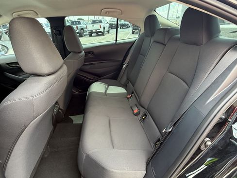 Certified 2025 Toyota Corolla LE FWD image 5