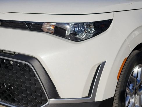 New 2025 Kia Soul LX w/ LX Technology Package image 5