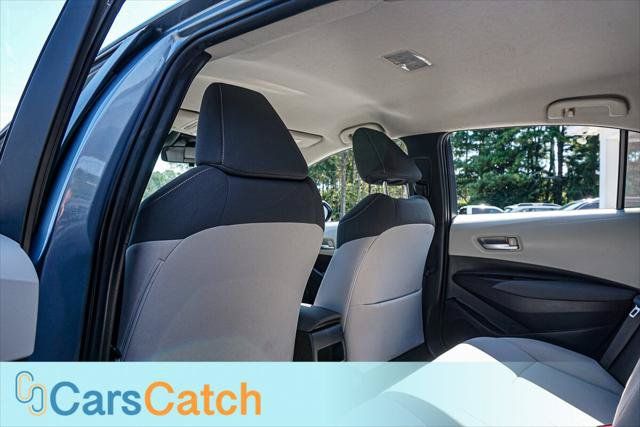 Used 2021 Toyota Corolla LE FWD image 32