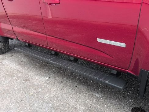 Used 2022 GMC Canyon Elevation image 15