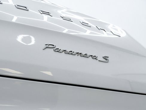 Used 2014 Porsche Panamera S image 59