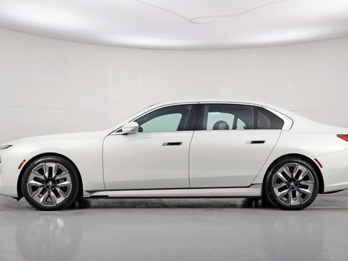 Used 2023 BMW i7 xDrive60 AWD/4WD image 70