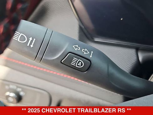 Used 2025 Chevrolet TrailBlazer RS w/ Convenience Package FWD image 27