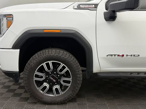 Used 2023 GMC Sierra 2500 AT4 w/ AT4 Premium Plus Package AWD/4WD image 10