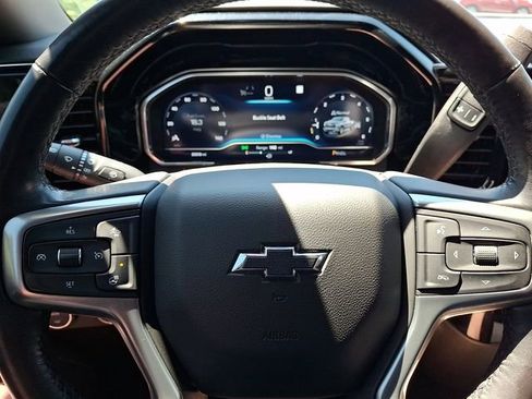 Used 2022 Chevrolet Silverado 1500 LT AWD/4WD image 20