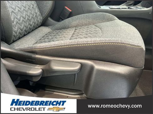 Certified 2024 Chevrolet Equinox LT image 35