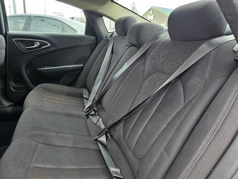 Used 2015 Chrysler 200 Limited w/ Convenience Group image 21