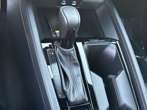 Used 2025 Honda Accord Sport image 29