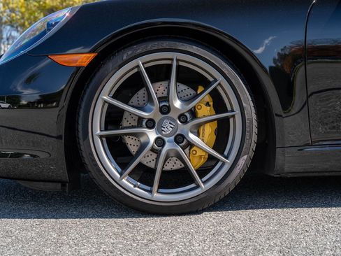 Used 2016 Porsche 911 Carrera S image 10