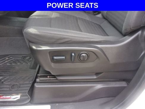 Used 2023 Chevrolet Silverado 2500 LT w/ Convenience Package AWD/4WD image 5