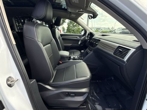 Used 2023 Volkswagen Atlas SEL AWD/4WD image 26